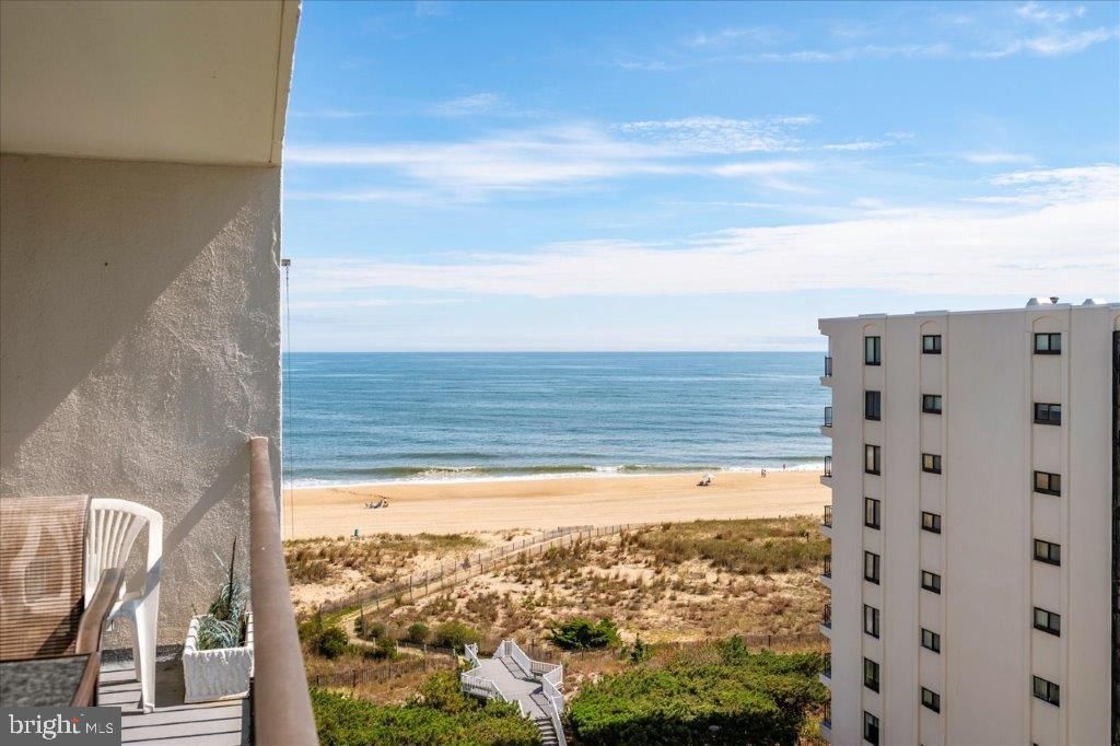 Image 2 of property listing at 1 133RD ST #806B, Ocean City, MD 21842