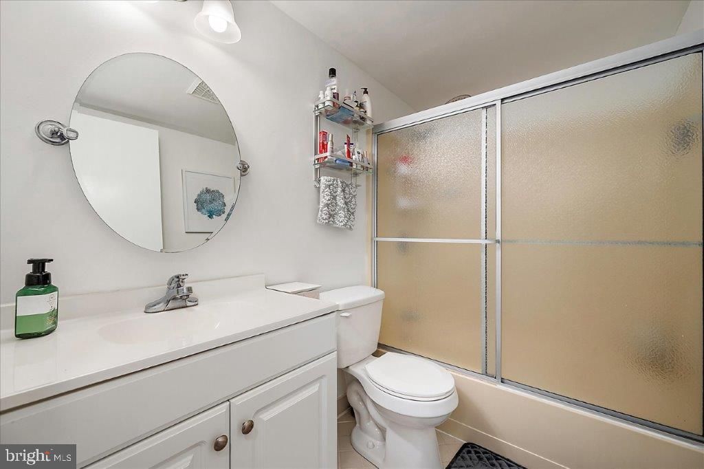 Image 33 of property listing at 1 133RD ST #806B, Ocean City, MD 21842