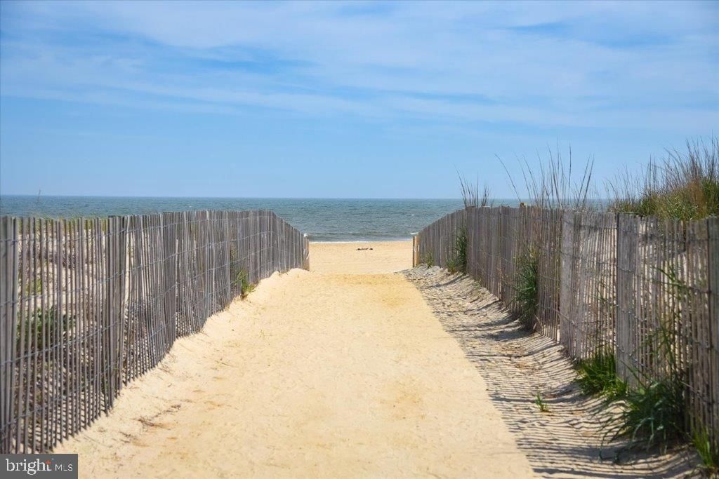 Image 36 of property listing at 1 133RD ST #806B, Ocean City, MD 21842