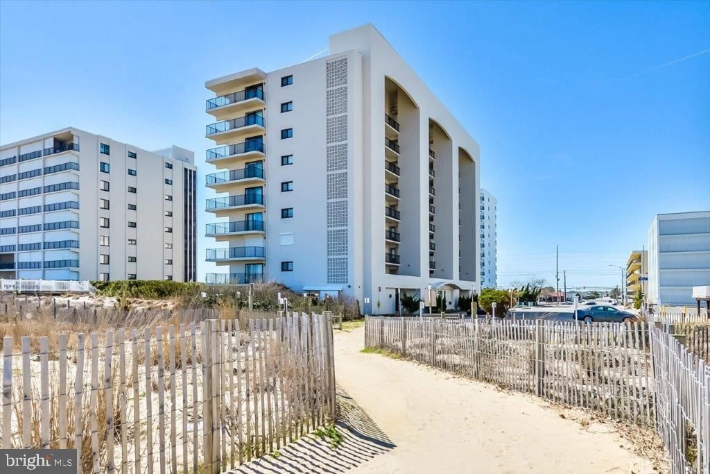 Image 7 of property listing at 1 133RD ST #806B, Ocean City, MD 21842