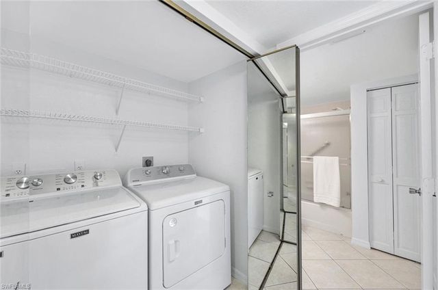 774 Wiggins Lake DR 101, Naples, FL 34110
