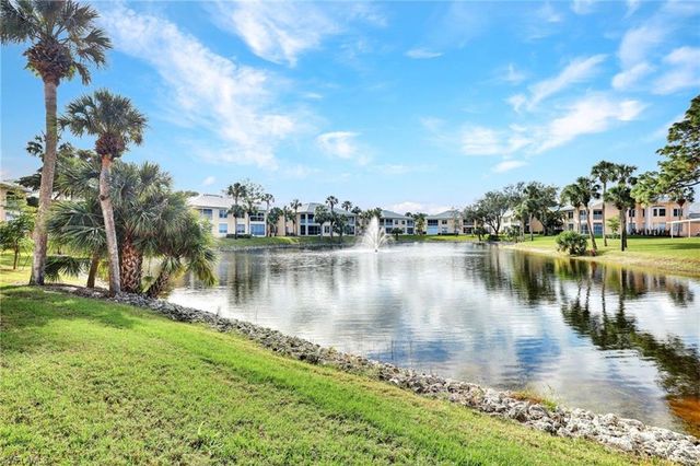 774 Wiggins Lake DR 101, Naples, FL 34110
