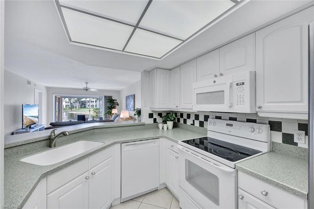 774 Wiggins Lake DR 101, Naples, FL 34110