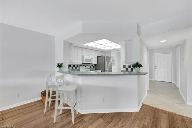 774 Wiggins Lake DR 101, Naples, FL 34110