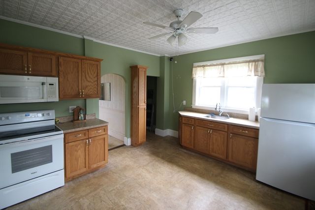 528 Harvard St, Whitman, MA 02382