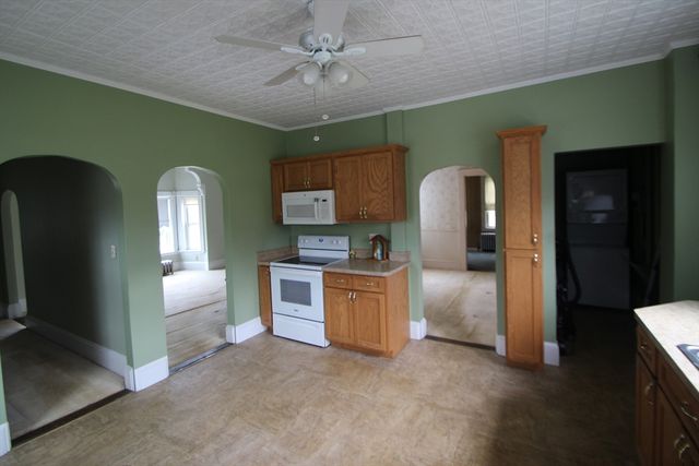 528 Harvard St, Whitman, MA 02382