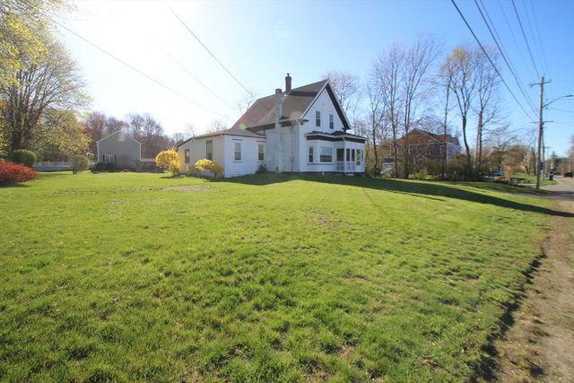 528 Harvard St, Whitman, MA 02382