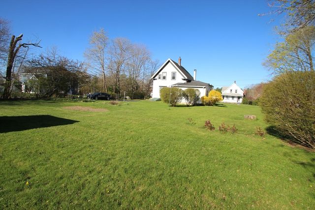 528 Harvard St, Whitman, MA 02382