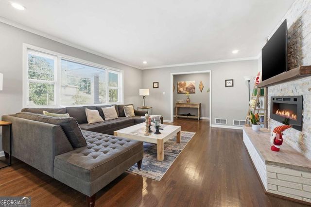 2856 Engle Road NW, Atlanta, GA 30318