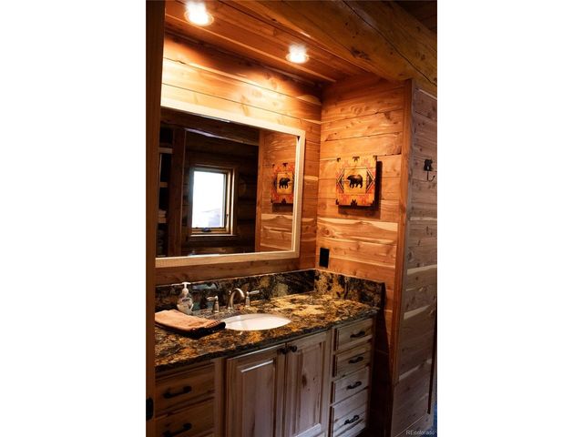 560 Cap Rock Dr, Canon City, CO 81212