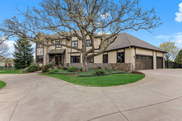 2660 Deer Ridge NE, Blaine, MN 55449