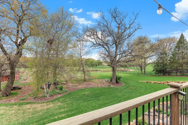 2660 Deer Ridge NE, Blaine, MN 55449