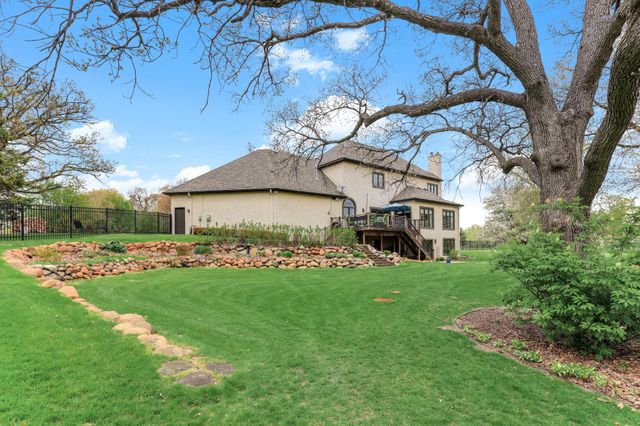 2660 Deer Ridge NE, Blaine, MN 55449