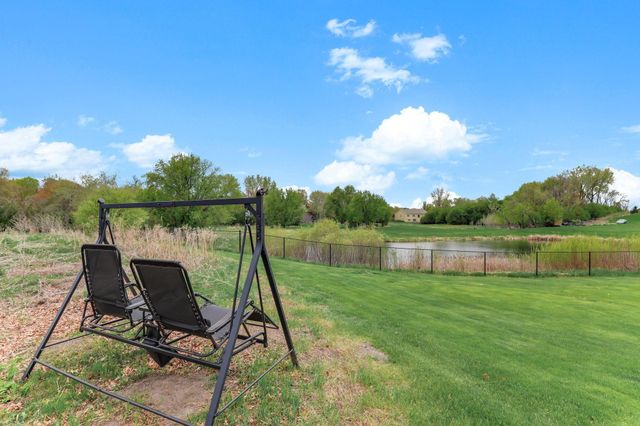 2660 Deer Ridge NE, Blaine, MN 55449