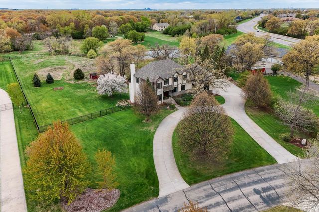 2660 Deer Ridge NE, Blaine, MN 55449