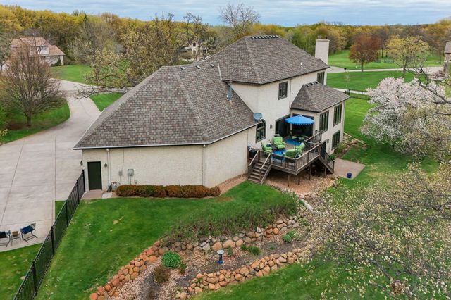2660 Deer Ridge NE, Blaine, MN 55449