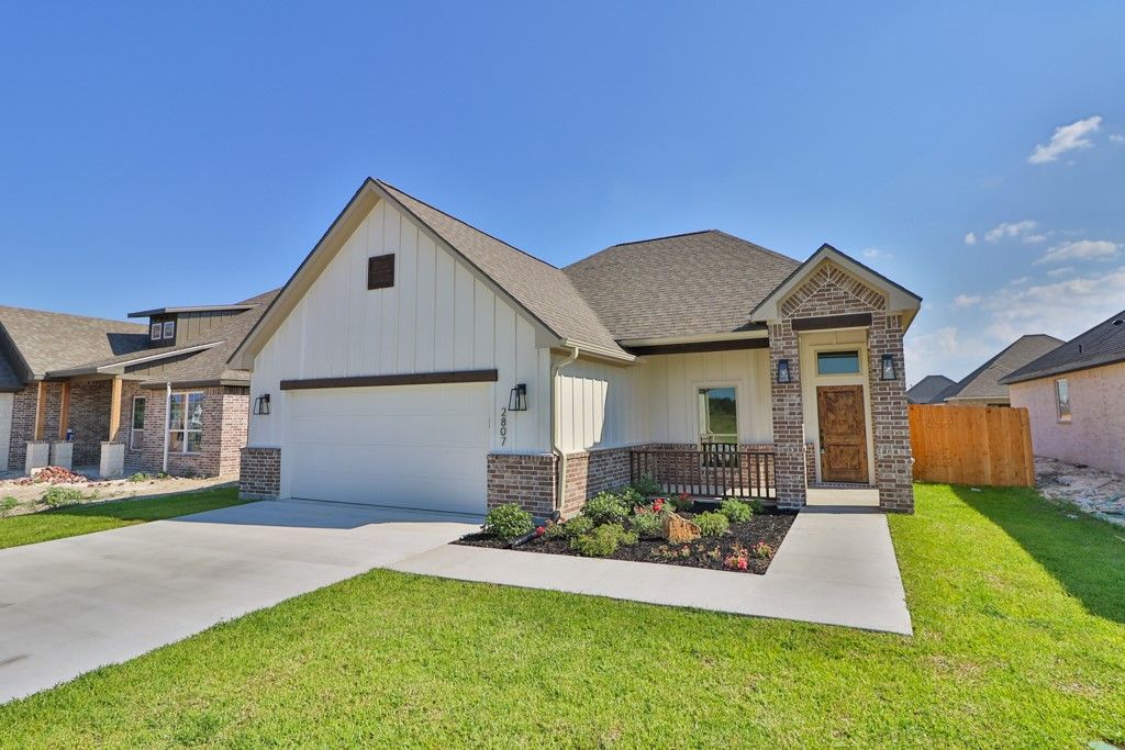 2807 Spector Drive, Bryan, TX 77808 — exterior
