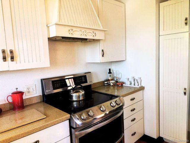4712 W Hayward Pl, Denver, CO 80212