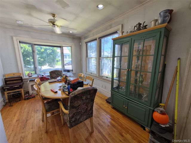 19404 110th Road, Saint Albans, NY 11412