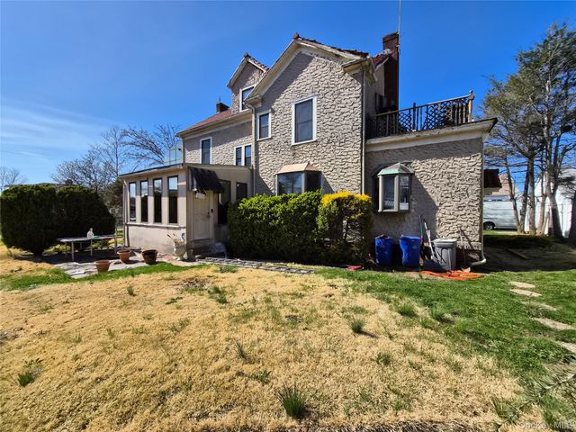 19404 110th Road, Saint Albans, NY 11412