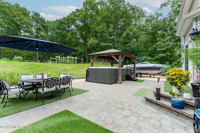 48 Friendship Road, Howell, NJ 07731