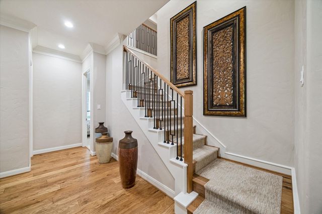 5 Magnolia Woods Drive, Kingwood, TX 77339