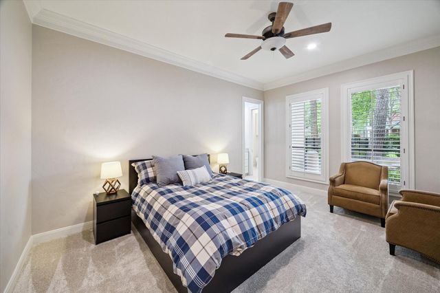 5 Magnolia Woods Drive, Kingwood, TX 77339
