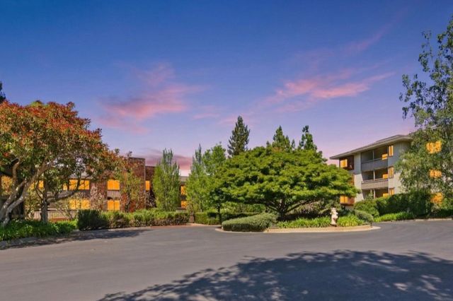 1280 Sharon Park Drive 27, Menlo Park, CA 94025
