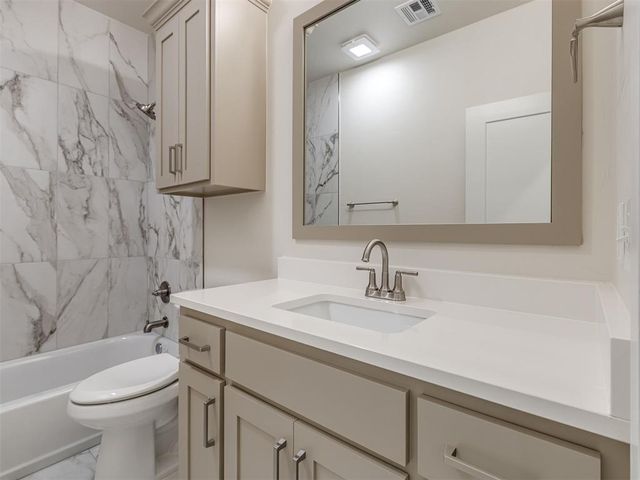 16020 Zamora Lane, Oklahoma City, OK 73170