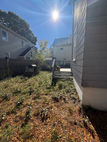 77 Montgomery, Cambridge, MA 02140