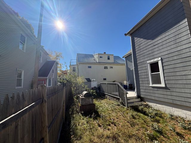 77 Montgomery, Cambridge, MA 02140