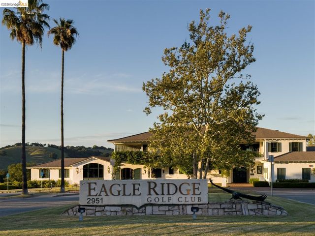 7160 Pitlochry Dr, Gilroy, CA 95020