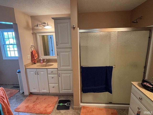 4201 W County Road 400, Muncie, IN 47302