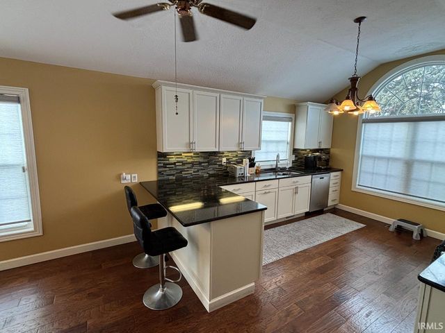 4201 W County Road 400, Muncie, IN 47302