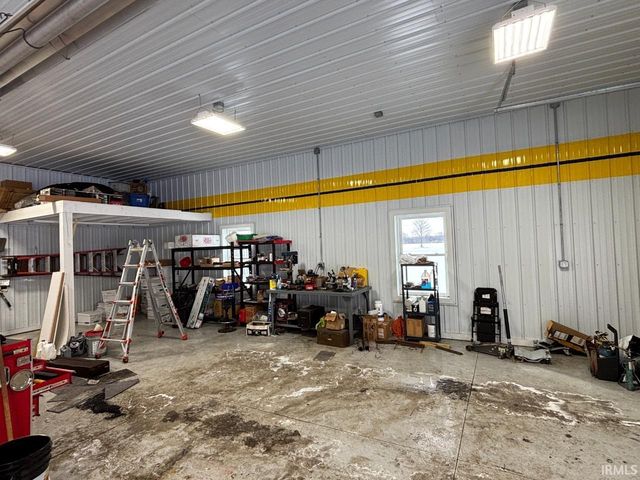 4201 W County Road 400, Muncie, IN 47302