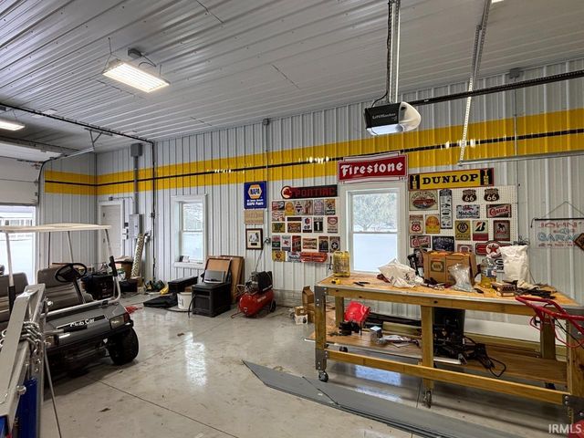 4201 W County Road 400, Muncie, IN 47302