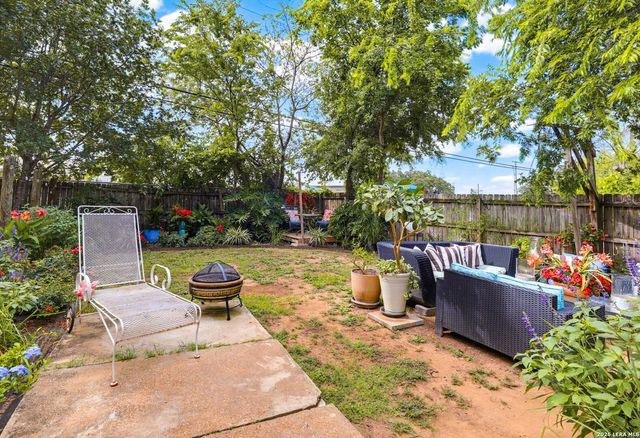 1502 EICHEN RD, New Braunfels, TX 78130