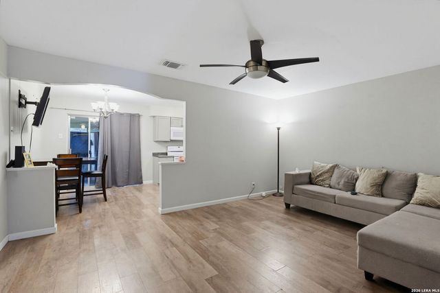 1502 EICHEN RD, New Braunfels, TX 78130