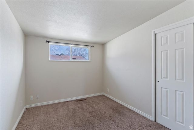 976 N JEFFERSON, Ogden, UT 84404