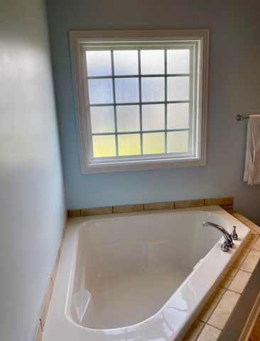 124 Combs Lane, Wilmore, KY 40390