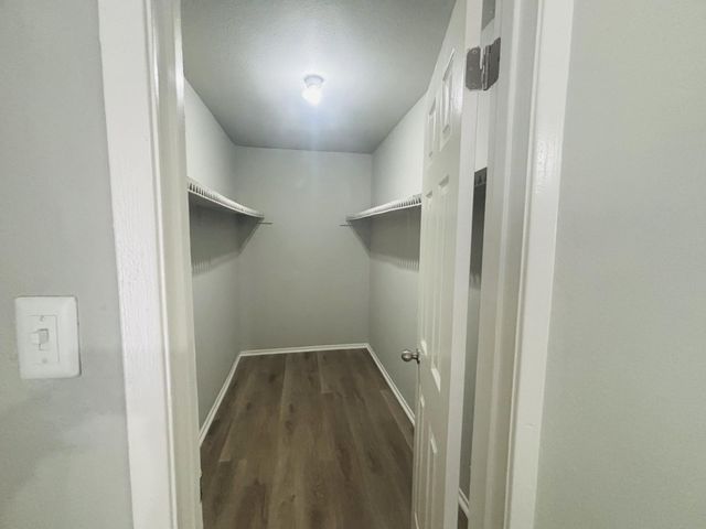 6200 W Tidwell Road 1109, Houston, TX 77092