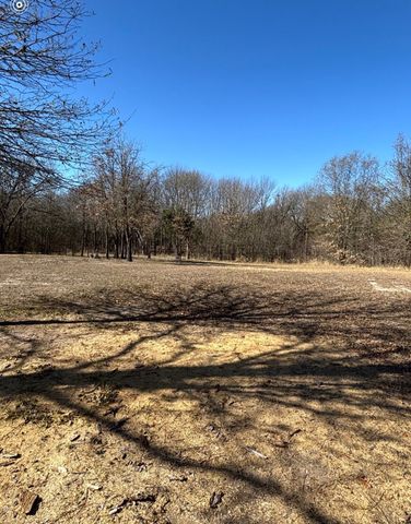 211 Vz County Road 3732, Wills Point, TX 75169