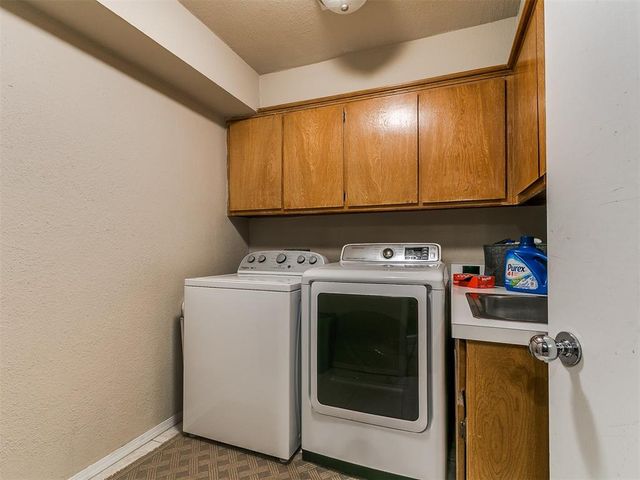 913 Oak Tree Drive, Edmond, OK 73025