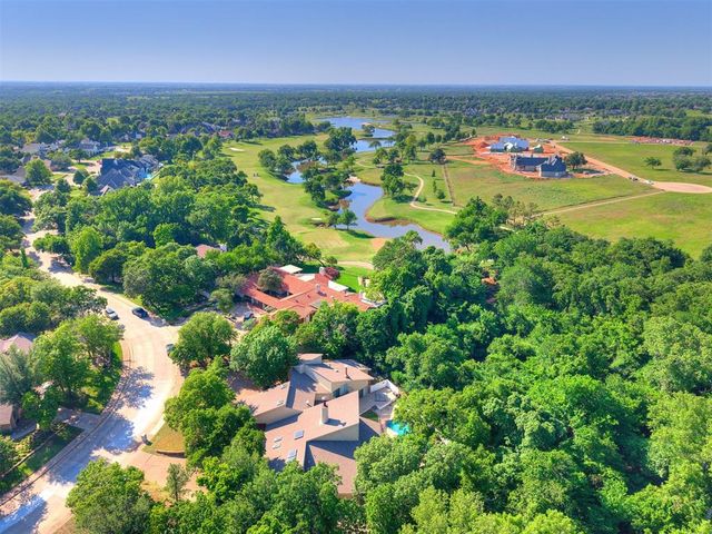 913 Oak Tree Drive, Edmond, OK 73025