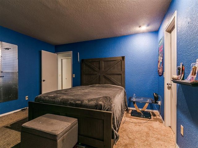 913 Oak Tree Drive, Edmond, OK 73025