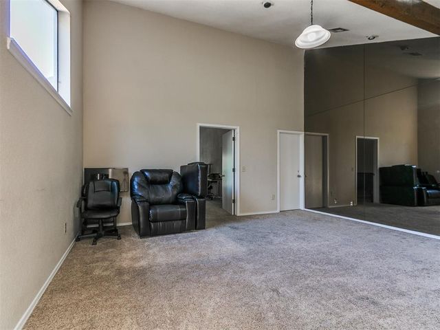 913 Oak Tree Drive, Edmond, OK 73025