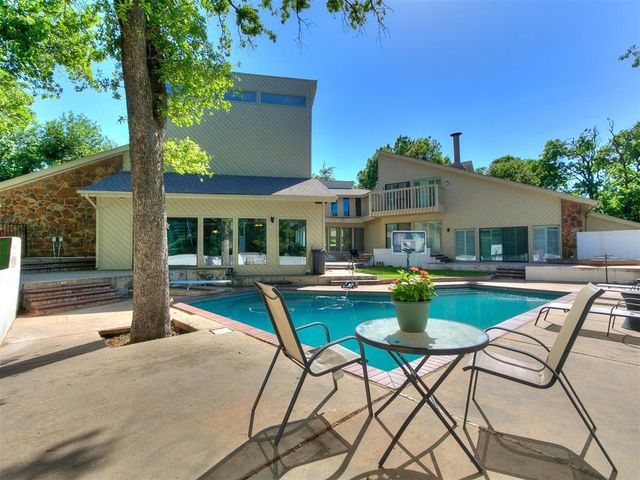 913 Oak Tree Drive, Edmond, OK 73025