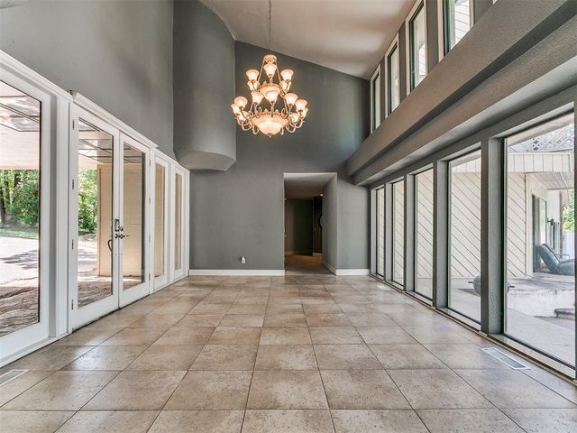 913 Oak Tree Drive, Edmond, OK 73025