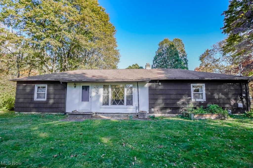 2754 Irma Drive, Uniontown, OH 44685