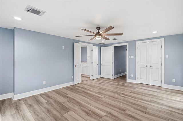404 Oaklawn Street, League City, TX 77573